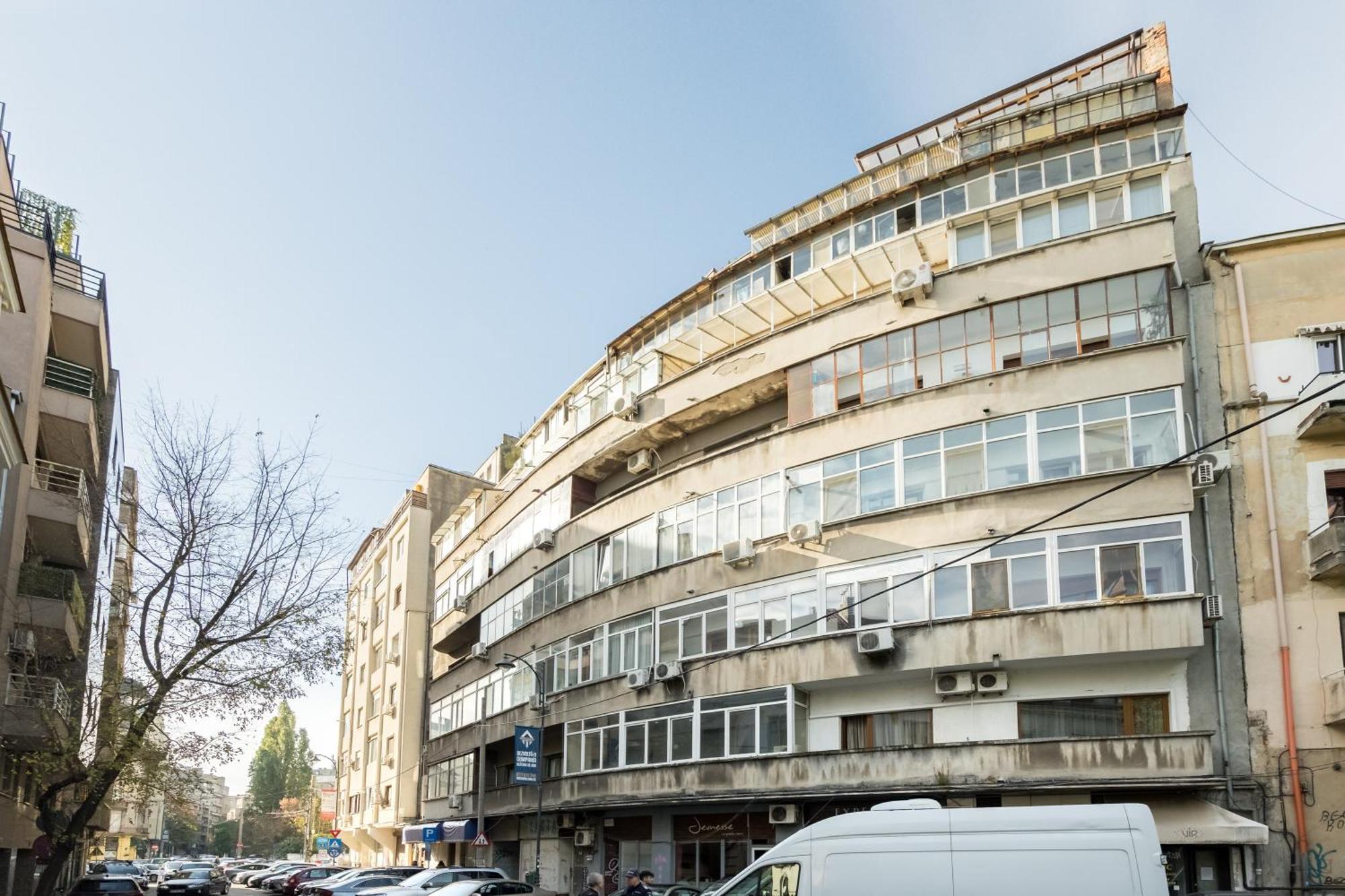 Urban Dream Studio With City Views & Comfort Bucharest Exterior photo