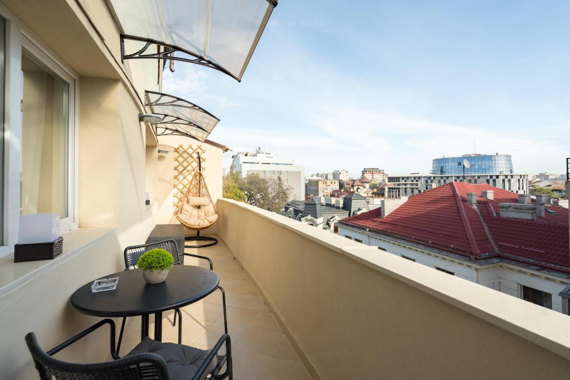 Urban Dream Studio With City Views & Comfort Bucharest Exterior photo