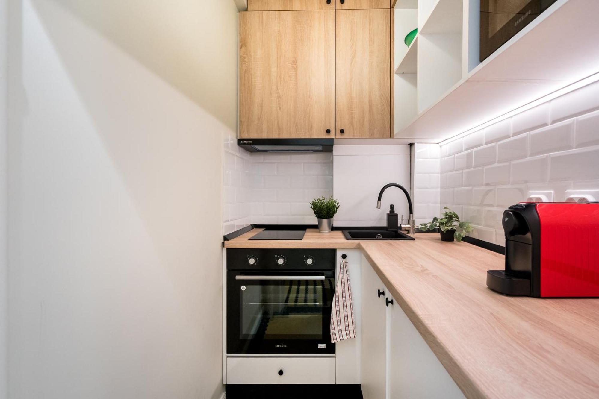 Urban Dream Studio With City Views & Comfort Bucharest Exterior photo